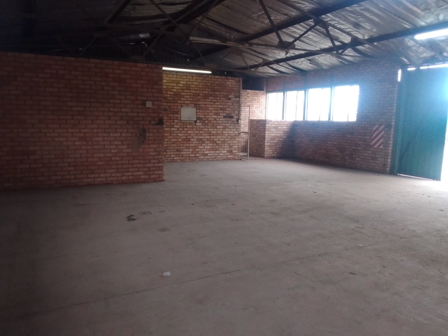 To Let Commercial Property for Rent in Oos Einde North West
